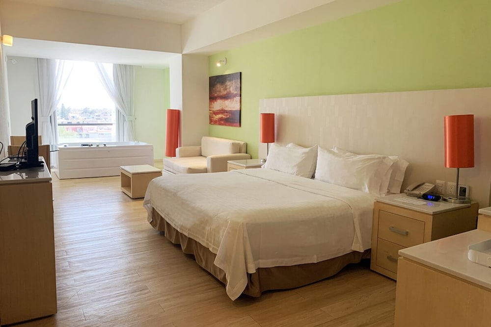 Executive Room, 1 King Bed