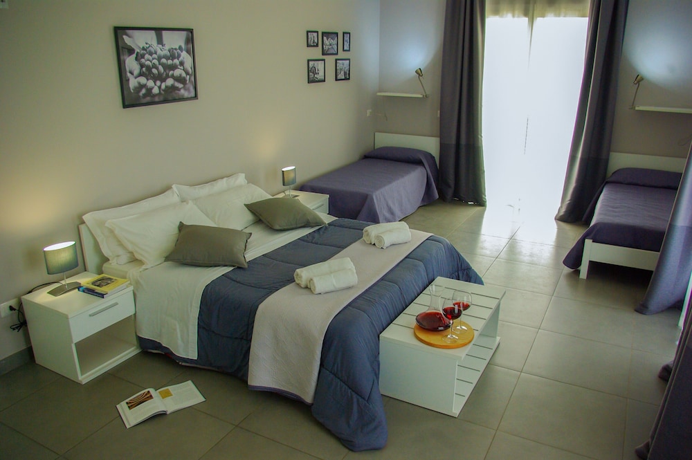 Room (Nero d'Avola) photo 1