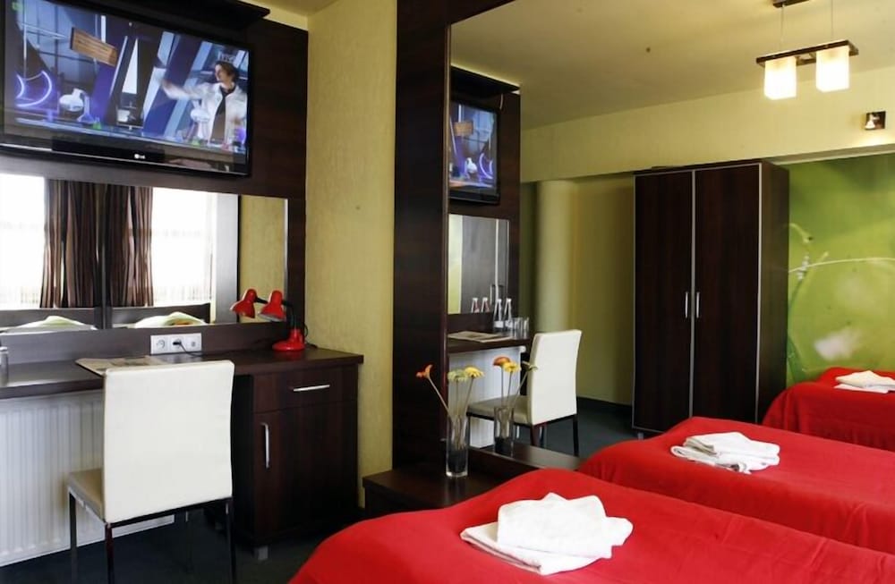 Deluxe Triple Room photo 2
