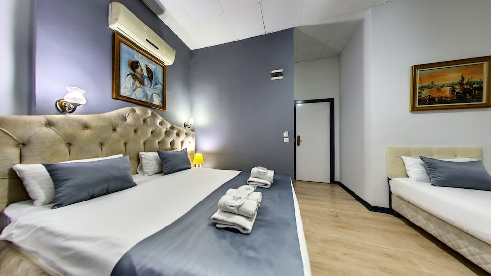 Deluxe Quadruple Room, Non Smoking, Balcony photo 3