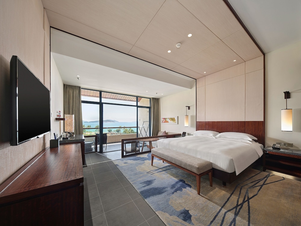 King Deluxe Ocean View Room - Photo 1
