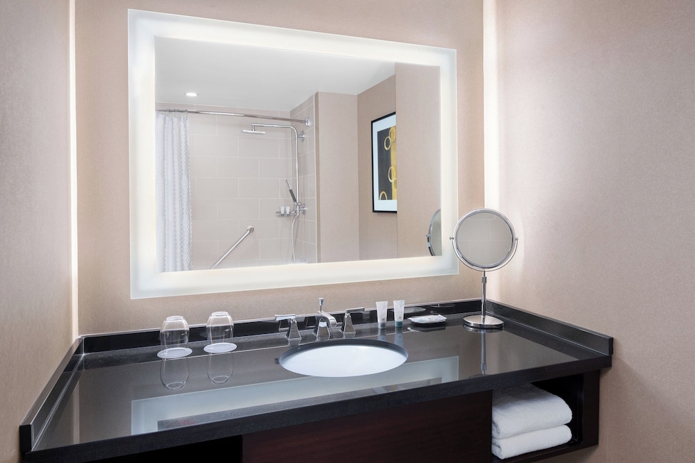 Executive Room, 2 Queen Beds - Photo 4