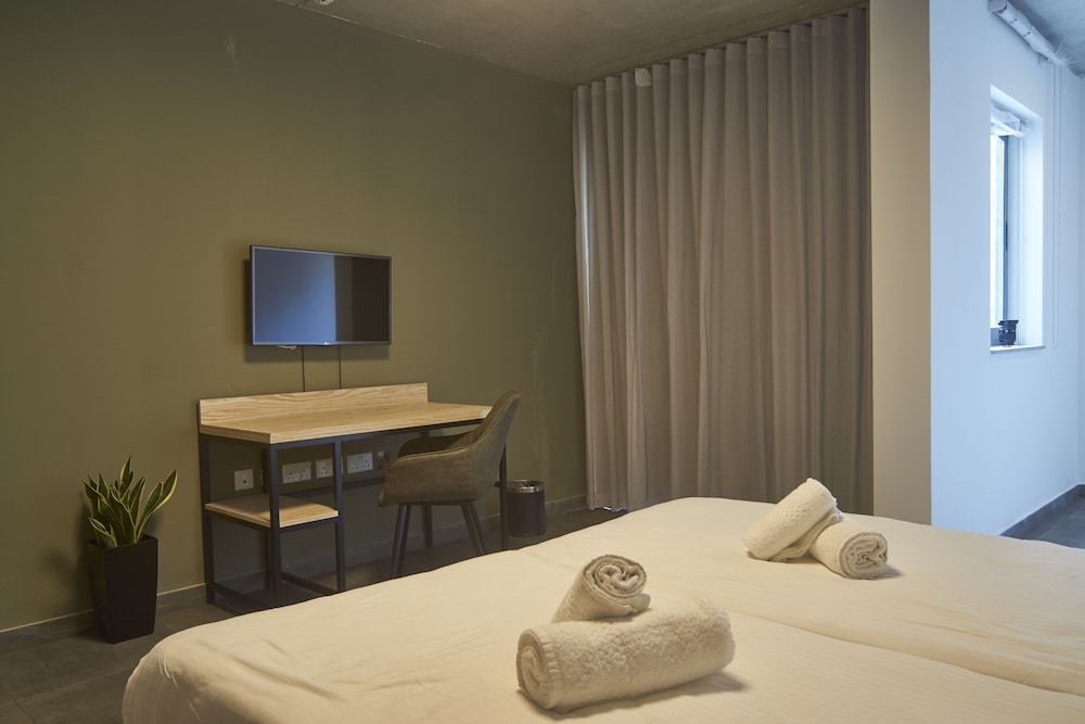 Superior Double or Twin Room, Balcony photo 3