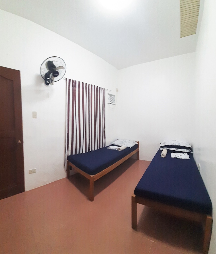 Standard Twin Room, 1 Bedroom, Garden View photo 3