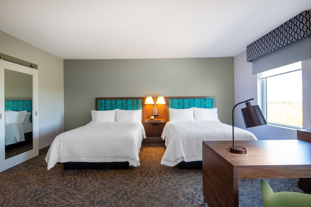 Suite, 2 Queen Beds, Non Smoking - Photo 2