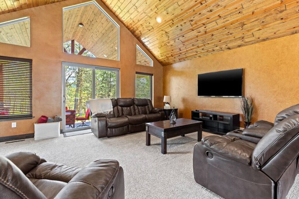 Villa photo 1