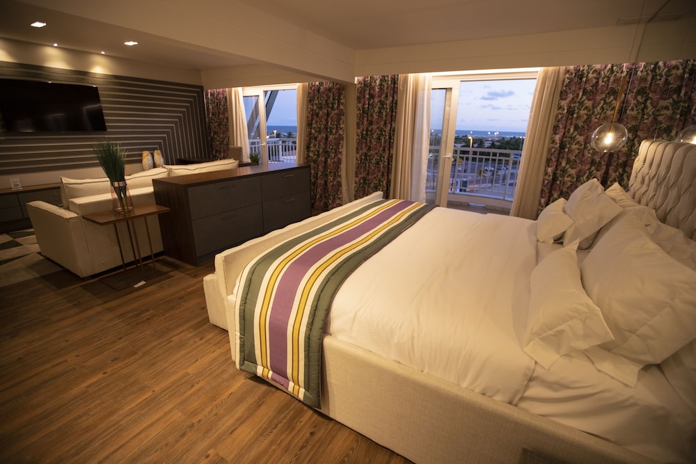 South Diamond Semi Presidential Suite