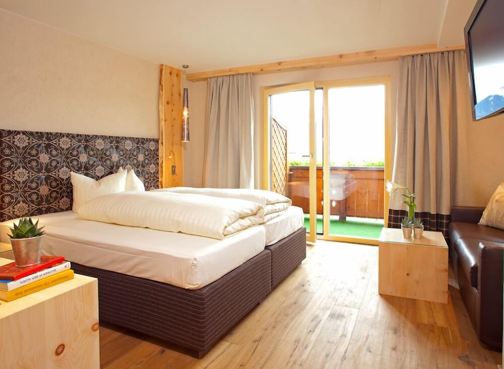 Standard Double Room, 1 Bedroom, Mountainside photo 2