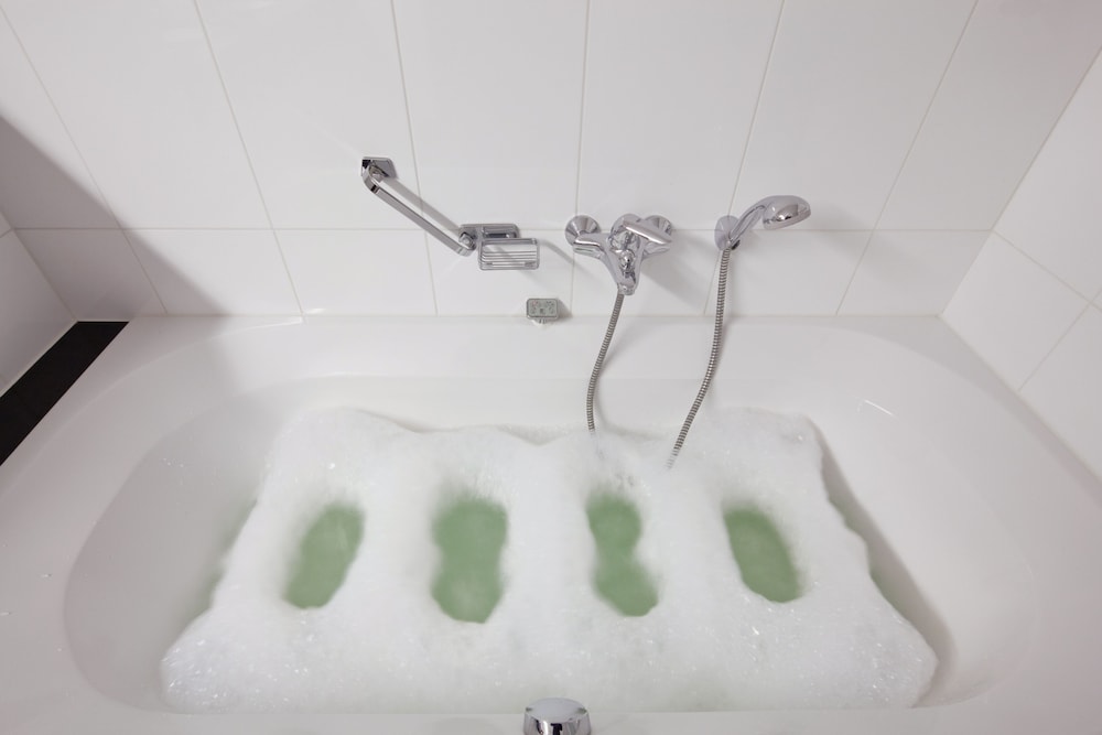 Junior Suite, 1 King Bed, Jetted Tub photo 3