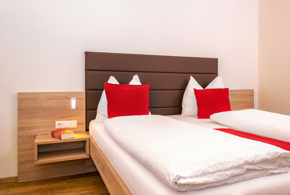 Comfort Suite, 2 Bedrooms, Balcony photo 2