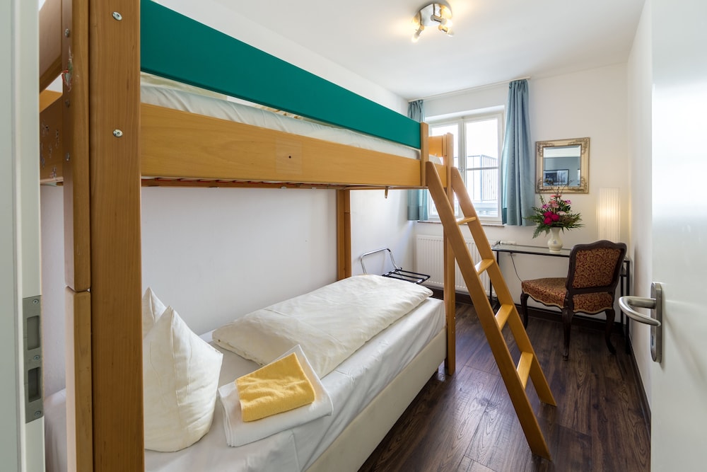 Comfort Quadruple Room - Photo 5