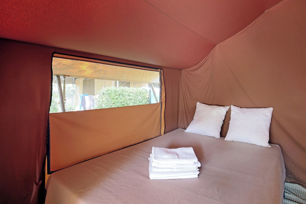 Tent photo 2