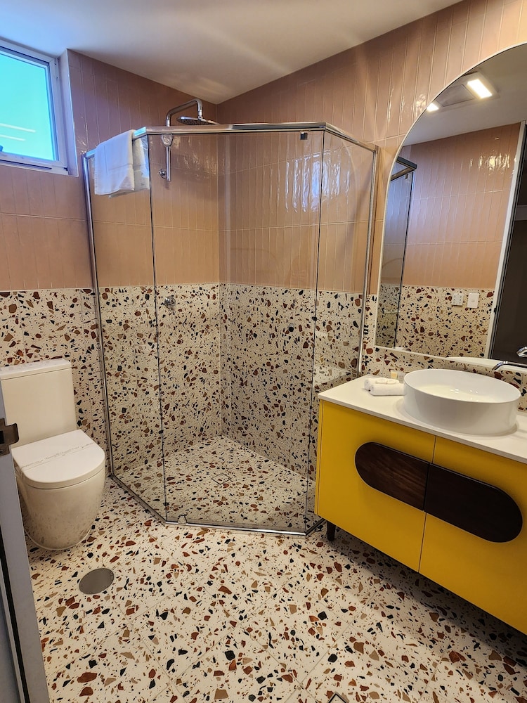 Deluxe Suite photo 2