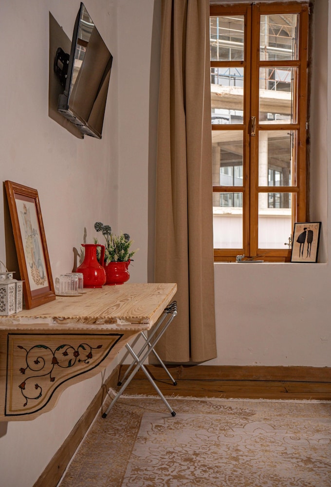 Gallery Double Room, Garden View