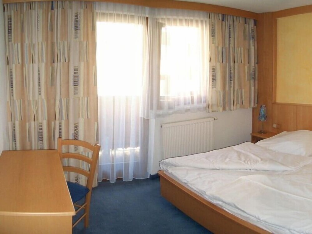 Economy Condo, 2 Queen Beds, Mountain View (Top 1) photo 1