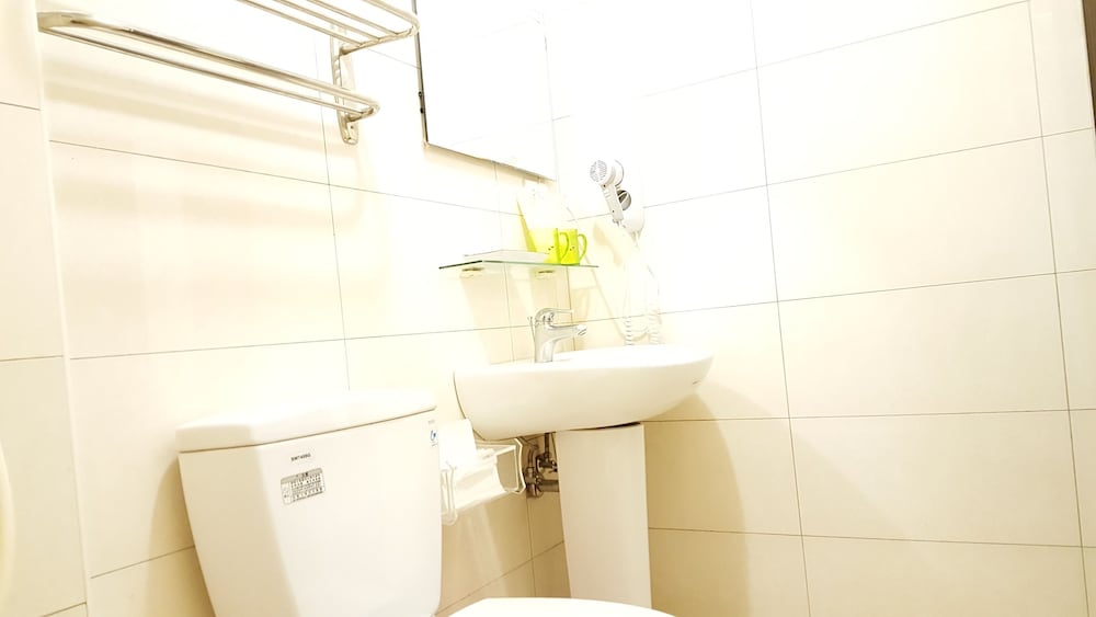 Standard Quadruple Room (304) photo 3