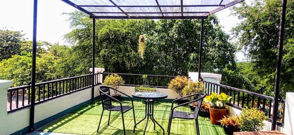 Delux Room Balcony - Photo 9