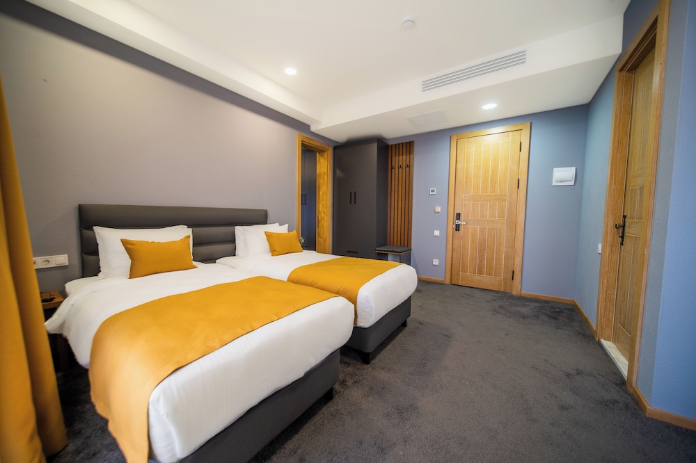 Basic Double Or Twin Room photo 2