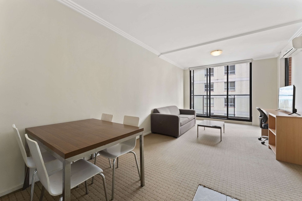 One Bedroom Apartment (Limited Housekeeping) - Photo 7