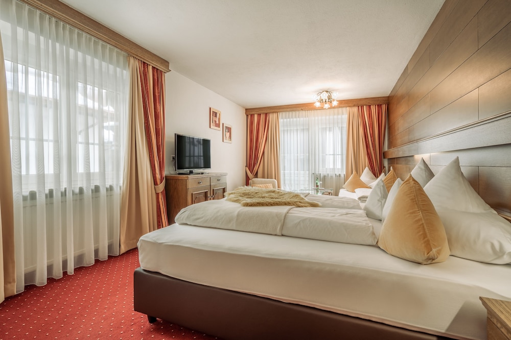Comfort Triple Room