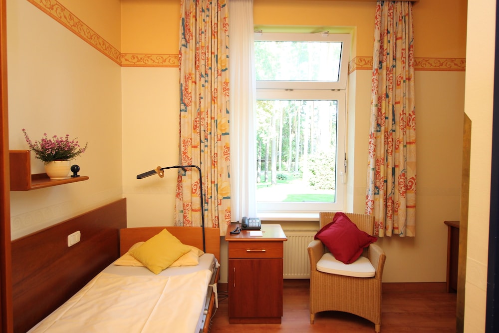 Comfort Single Room, 1 Twin Bed, Accessible, Non Smoking photo 2