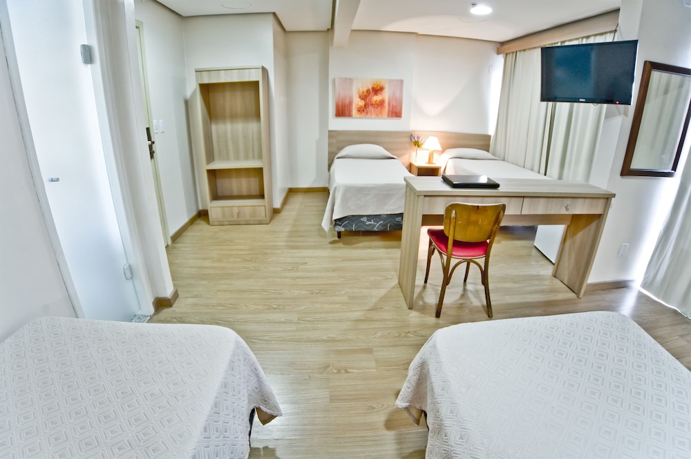Standard Room (4 camas) photo 2