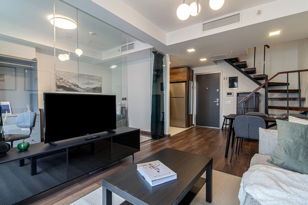 Apartment photo 1