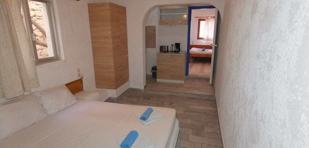 Family Apartment, 2 Bedrooms, Kitchenette, Garden View photo 1