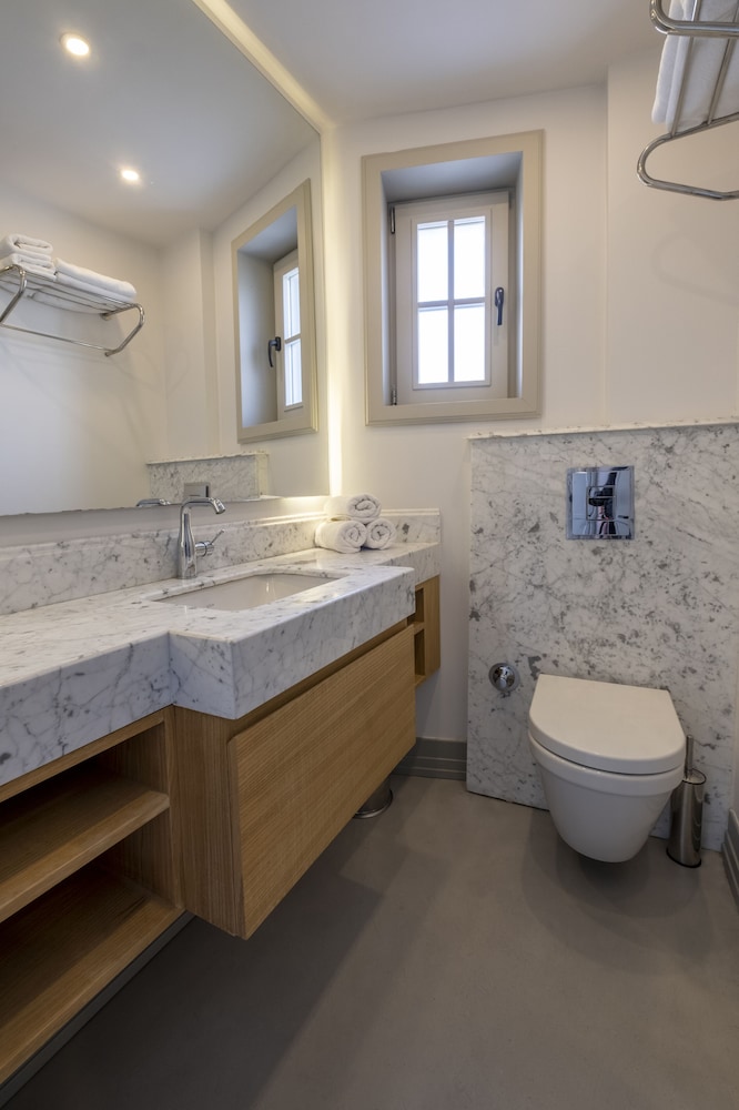 Standard Double Room - Photo 4