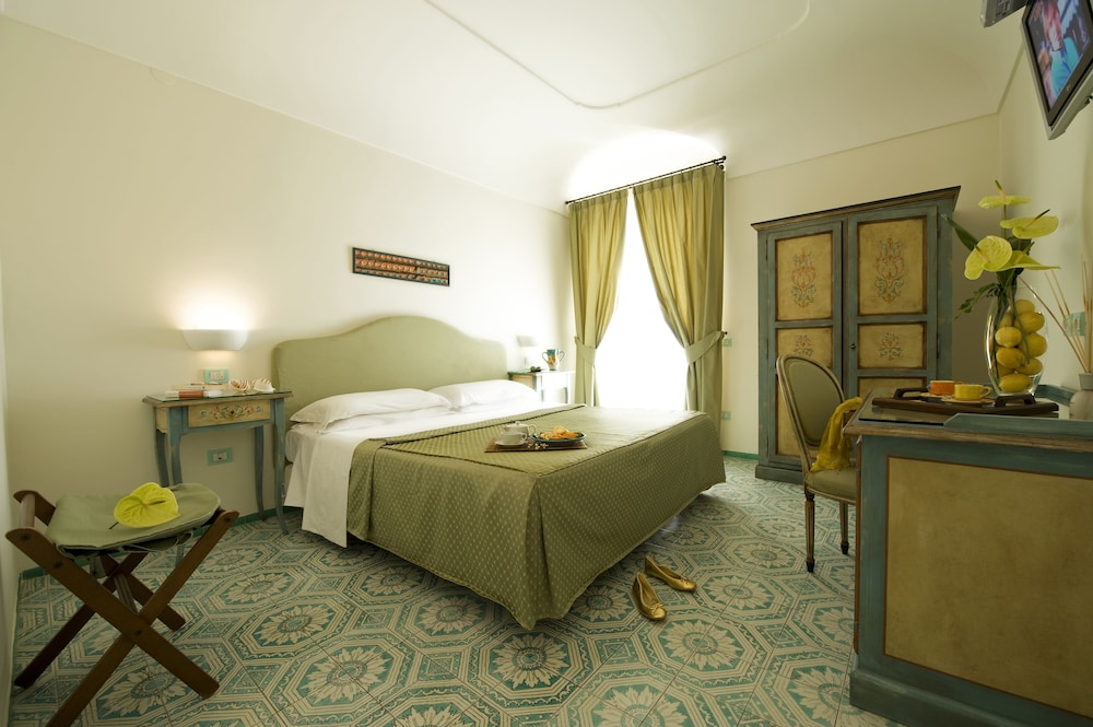 Superior Double Room, Sea View - Photo 4