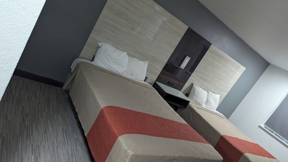 Basic Double Room, 2 Queen Beds, Non Smoking, Courtyard View