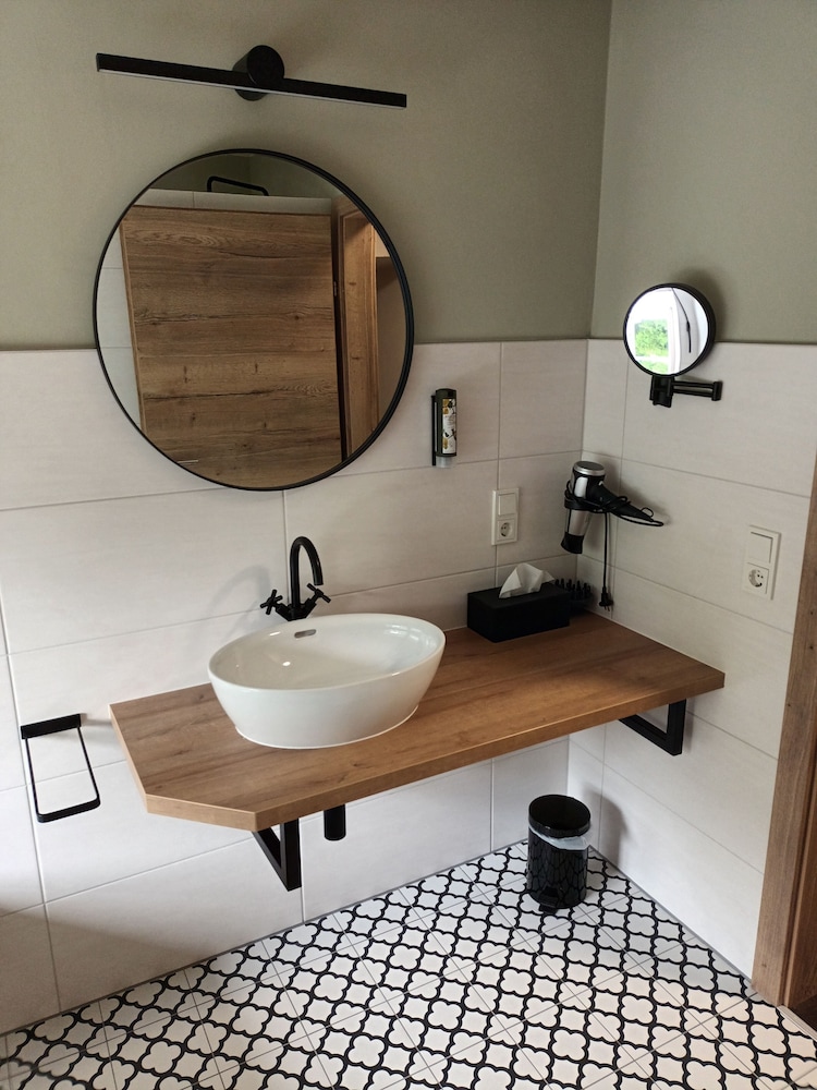 Double Room, Shared Bathroom photo 3