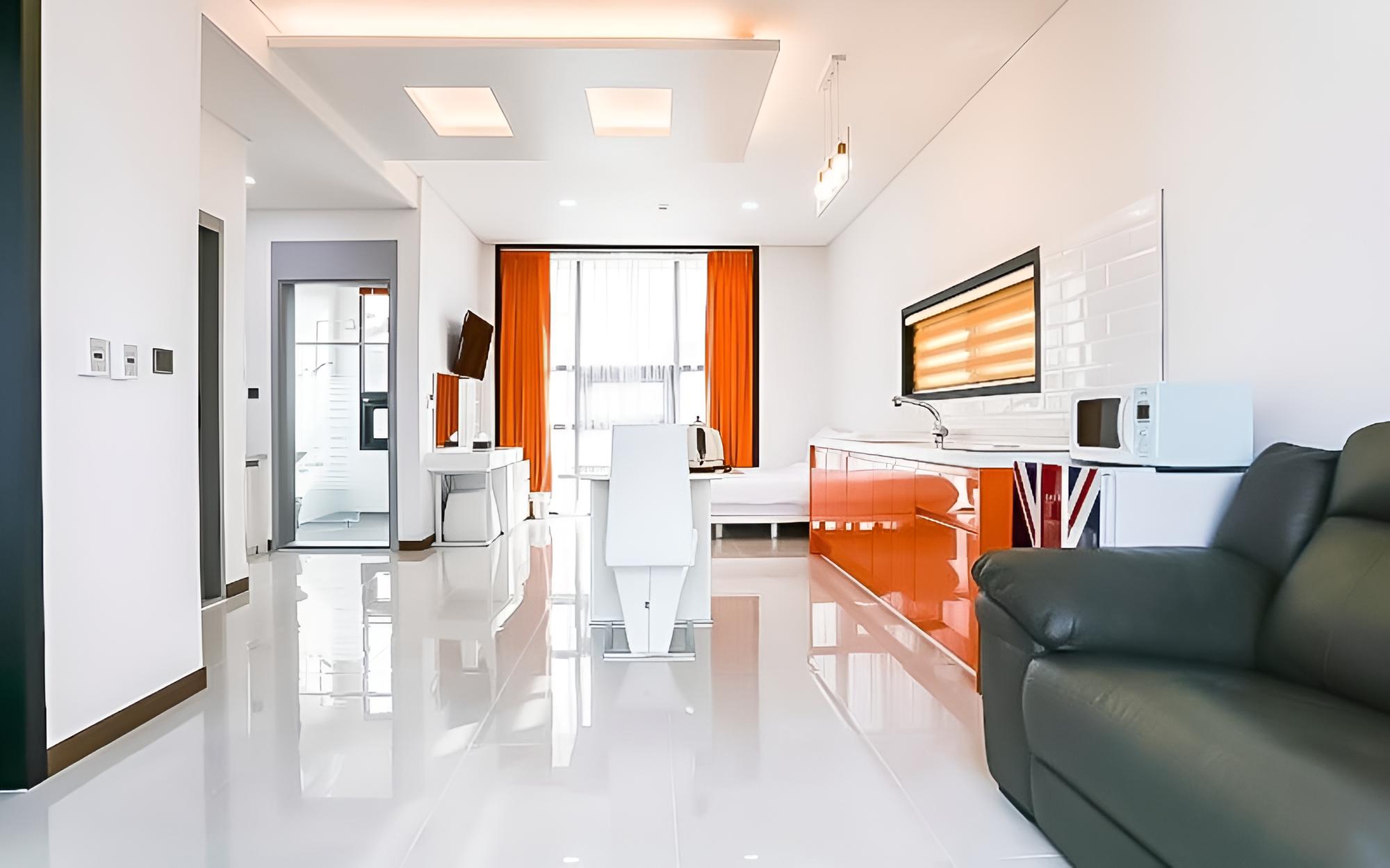 Room (Orange Room)