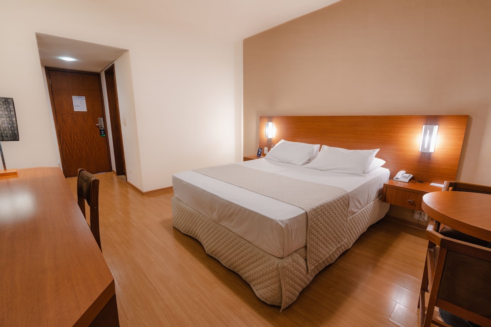 Deluxe Double Room Single Use