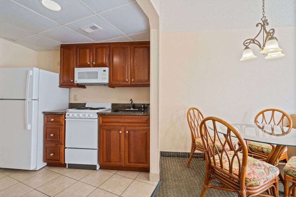 Room, 1 Bedroom, Partial Ocean View, Beachfront (St. Clements) photo 3