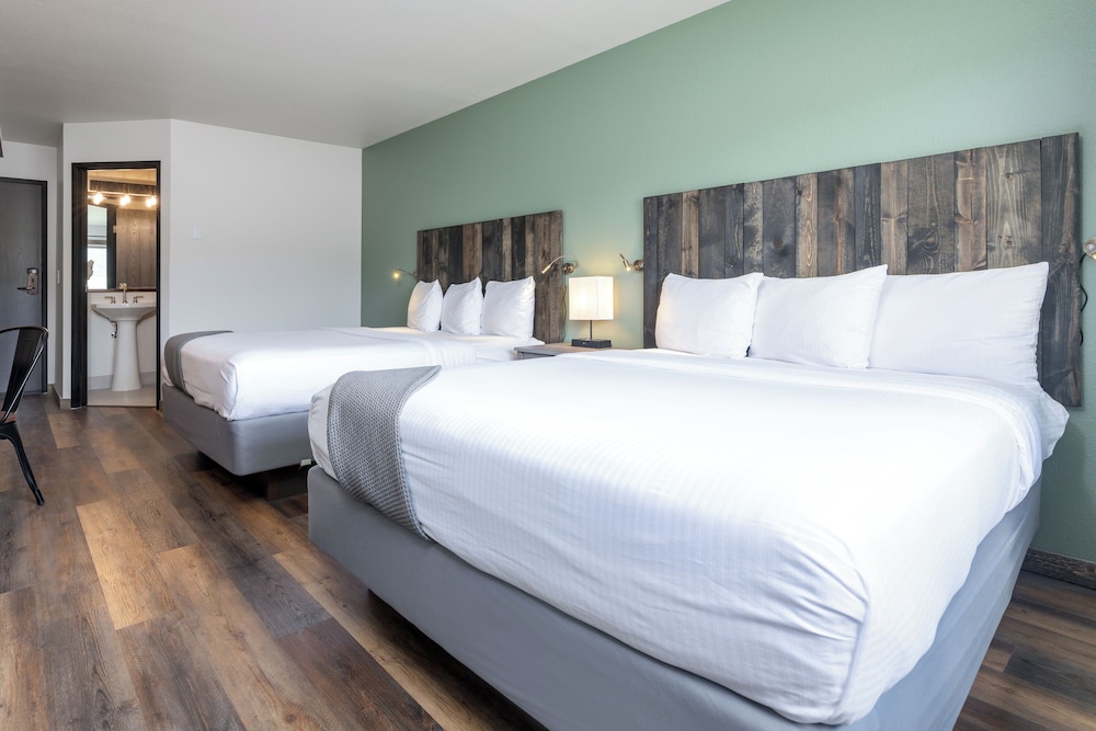Premium Room, 2 Queen Beds, Non Smoking