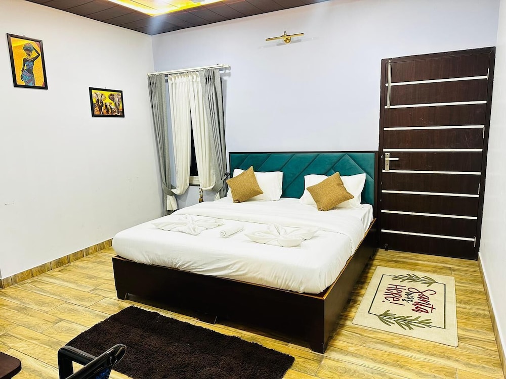 Deluxe Double Room, Balcony, Mountain View