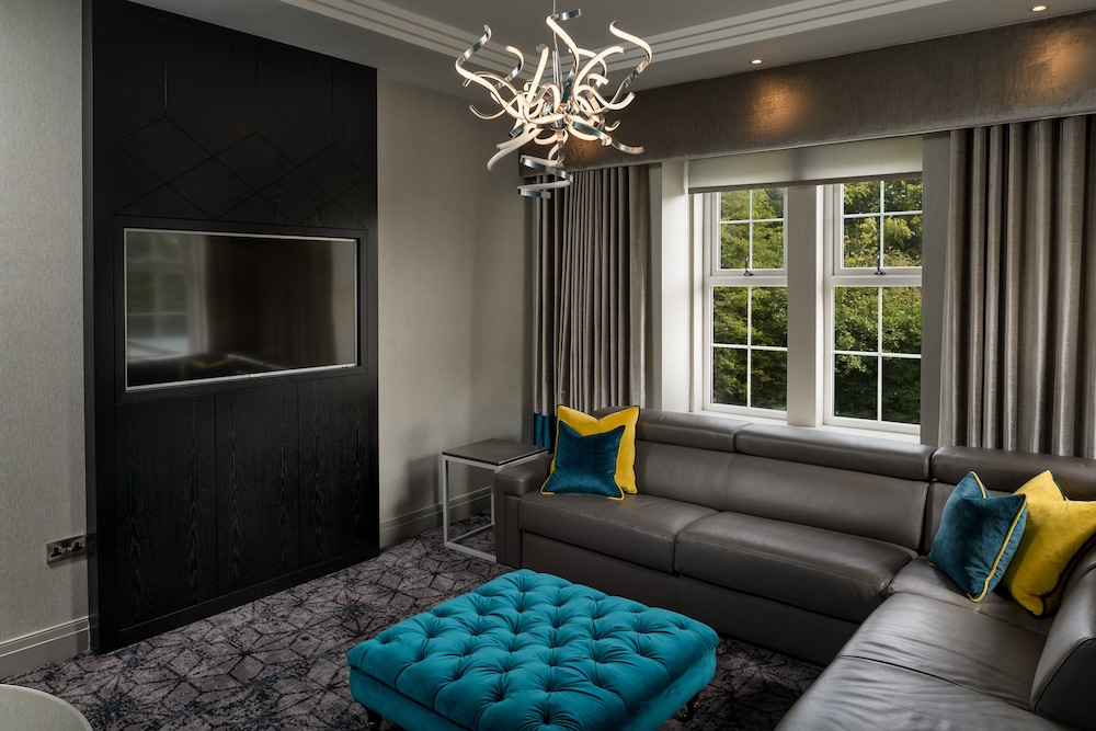 Balmoral Suite photo 2