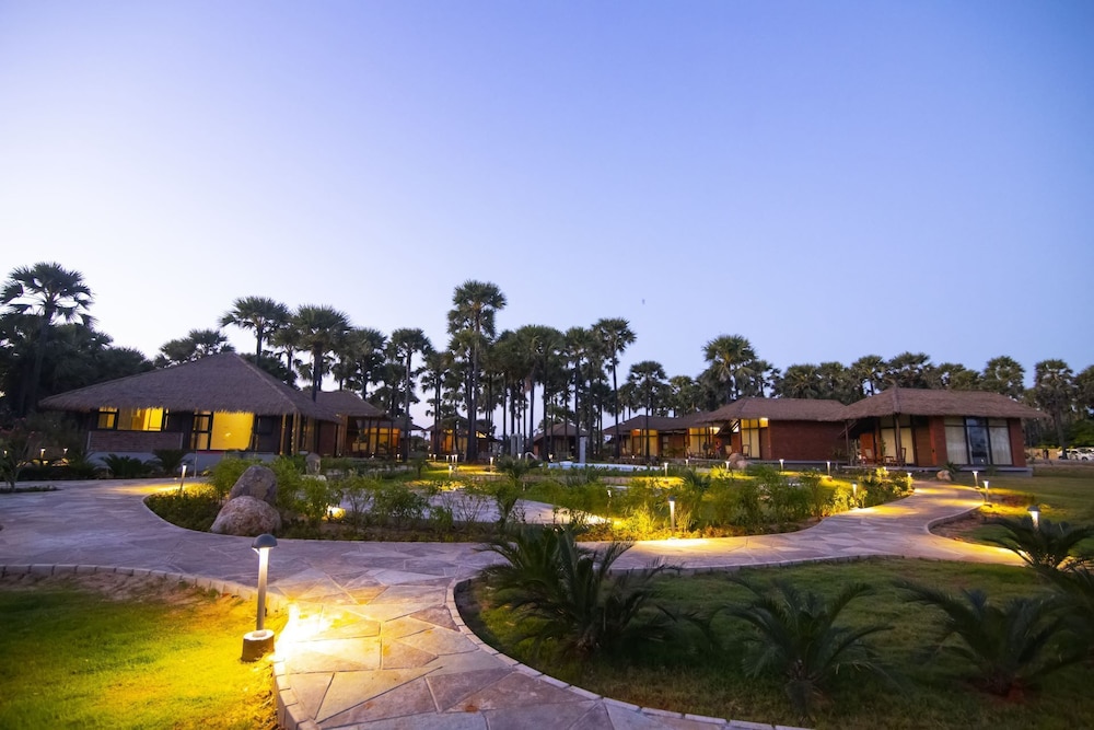 Superior Villa photo 2