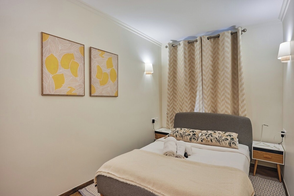 Apartment photo 2