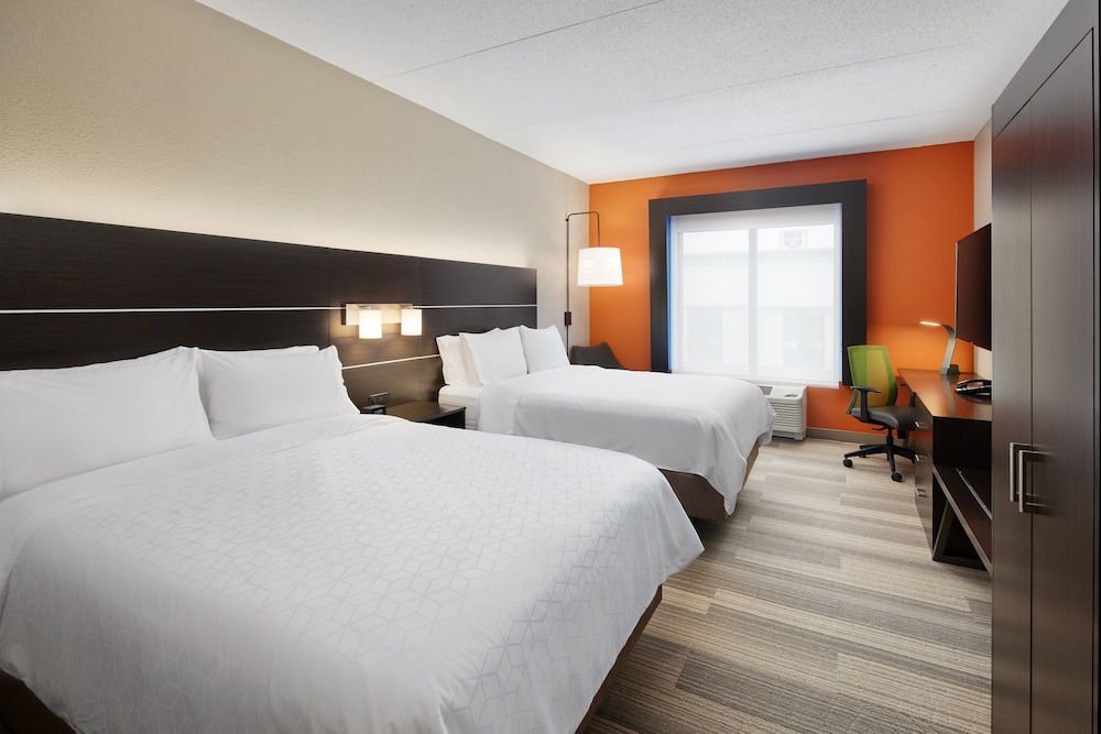 Standard Room, 2 Queen Beds (Walk-In Shower) - Photo 3