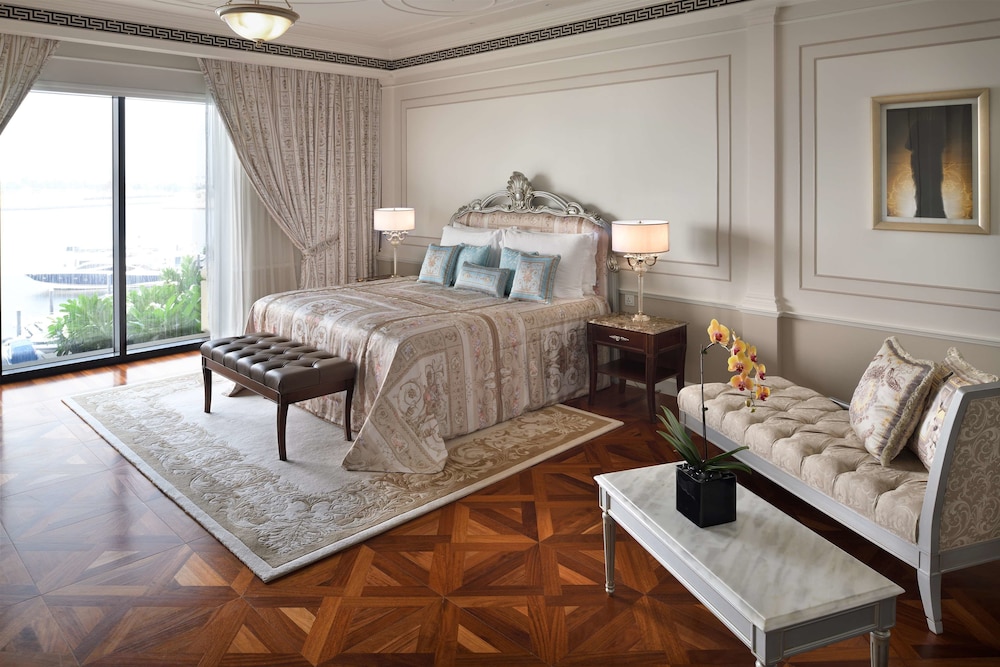Grand Suite (Creek View)