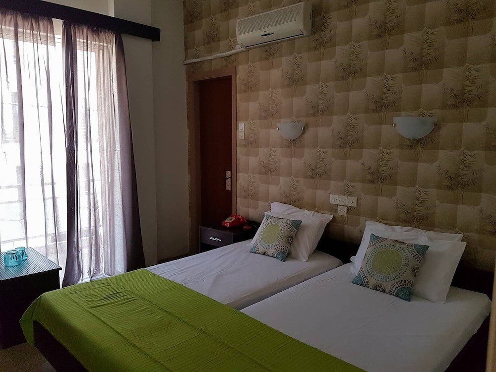 Basic Room photo 2