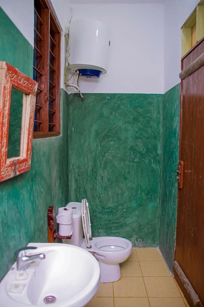 Comfort Bungalow, 1 Bedroom, Private Bathroom, Garden Area photo 1