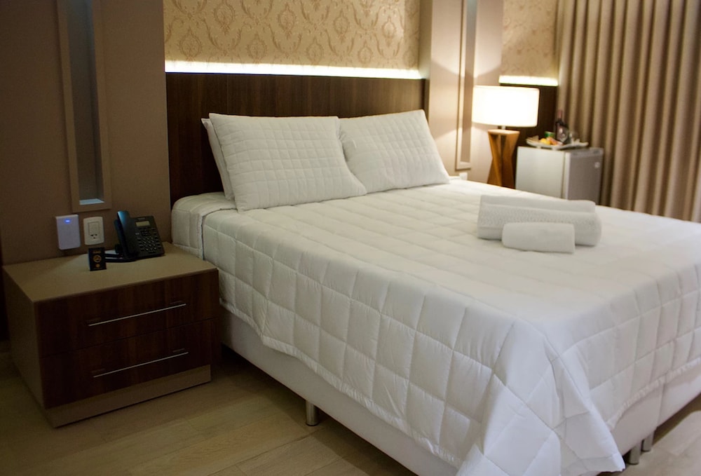 Basic Double Room, 1 Queen Bed