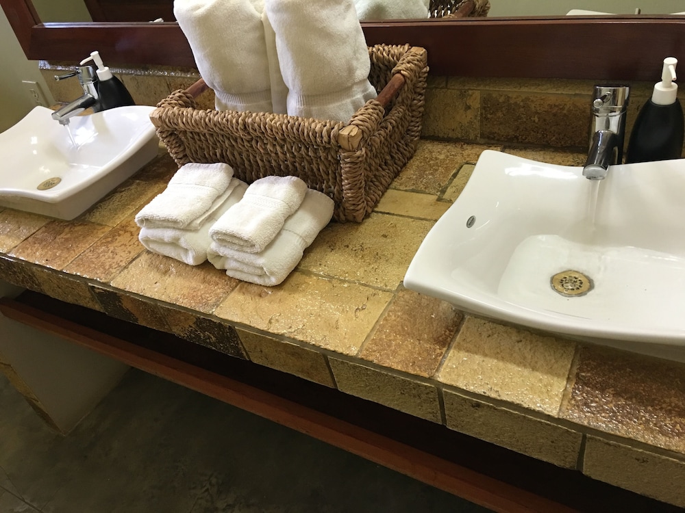 Deluxe Bungalow, 1 Bedroom, Private Bathroom, Garden Area photo 3