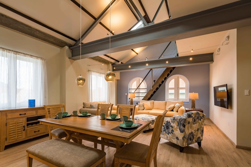 Apartment (3 Bedrooms)