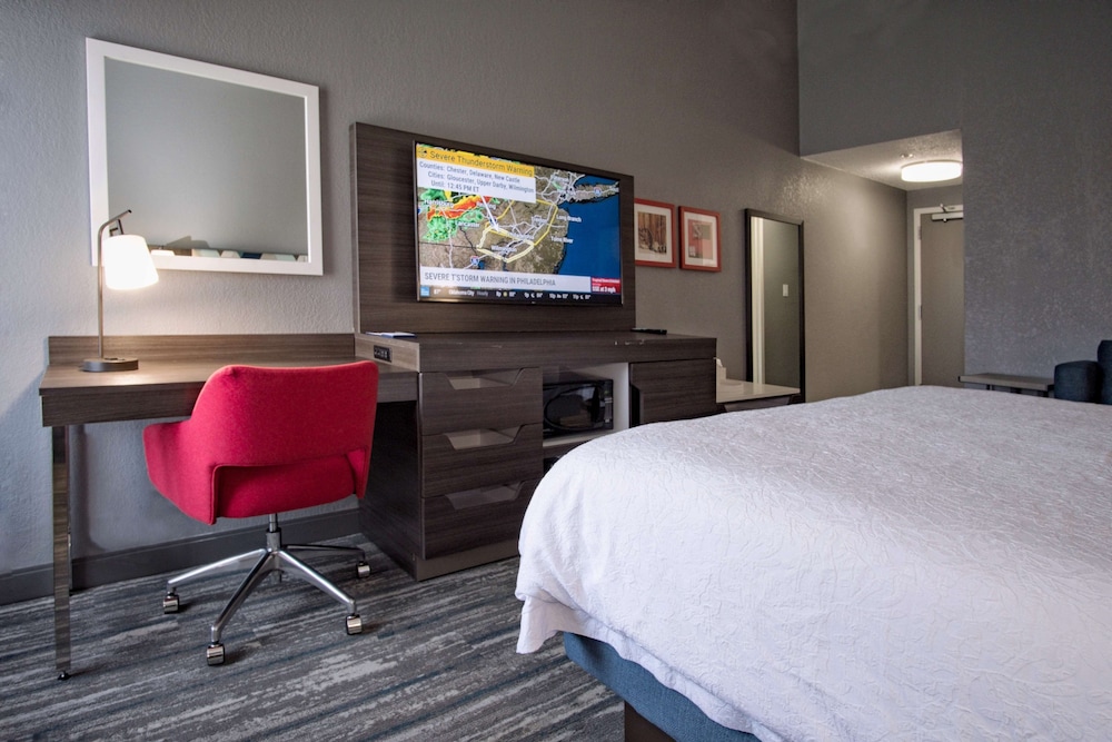 Room, 1 King Bed, Non Smoking - Photo 1