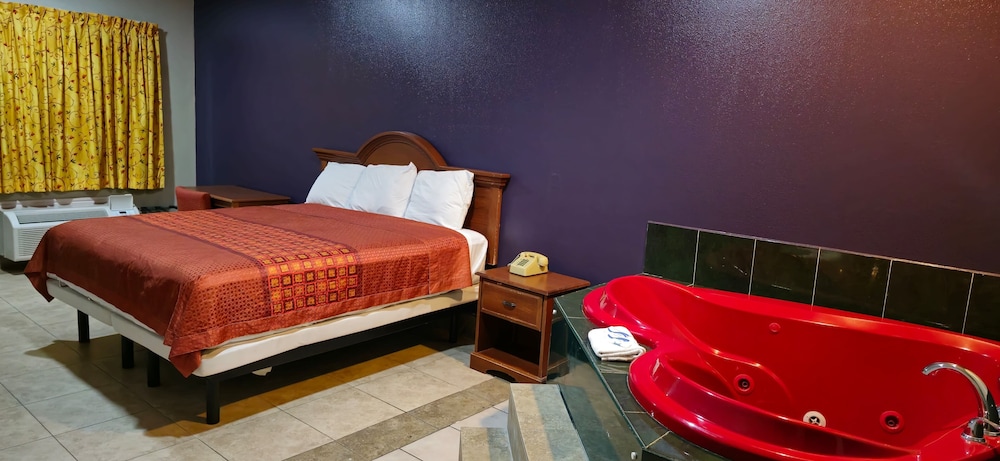 Honeymoon Room, 1 Bedroom, Non Smoking, Jetted Tub photo 1