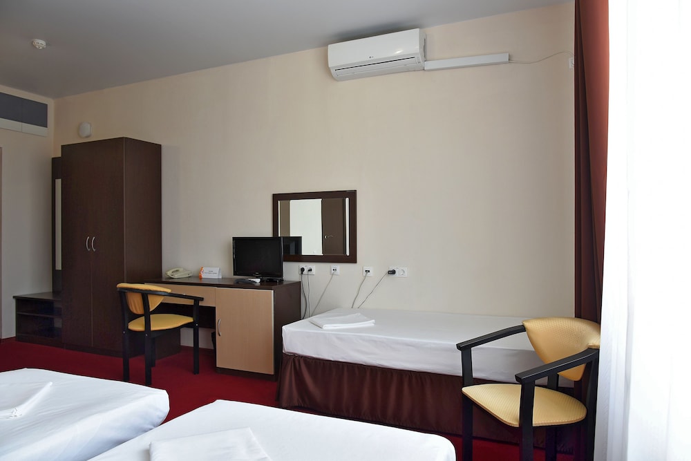 Standard Triple Room (14 quarter) photo 2